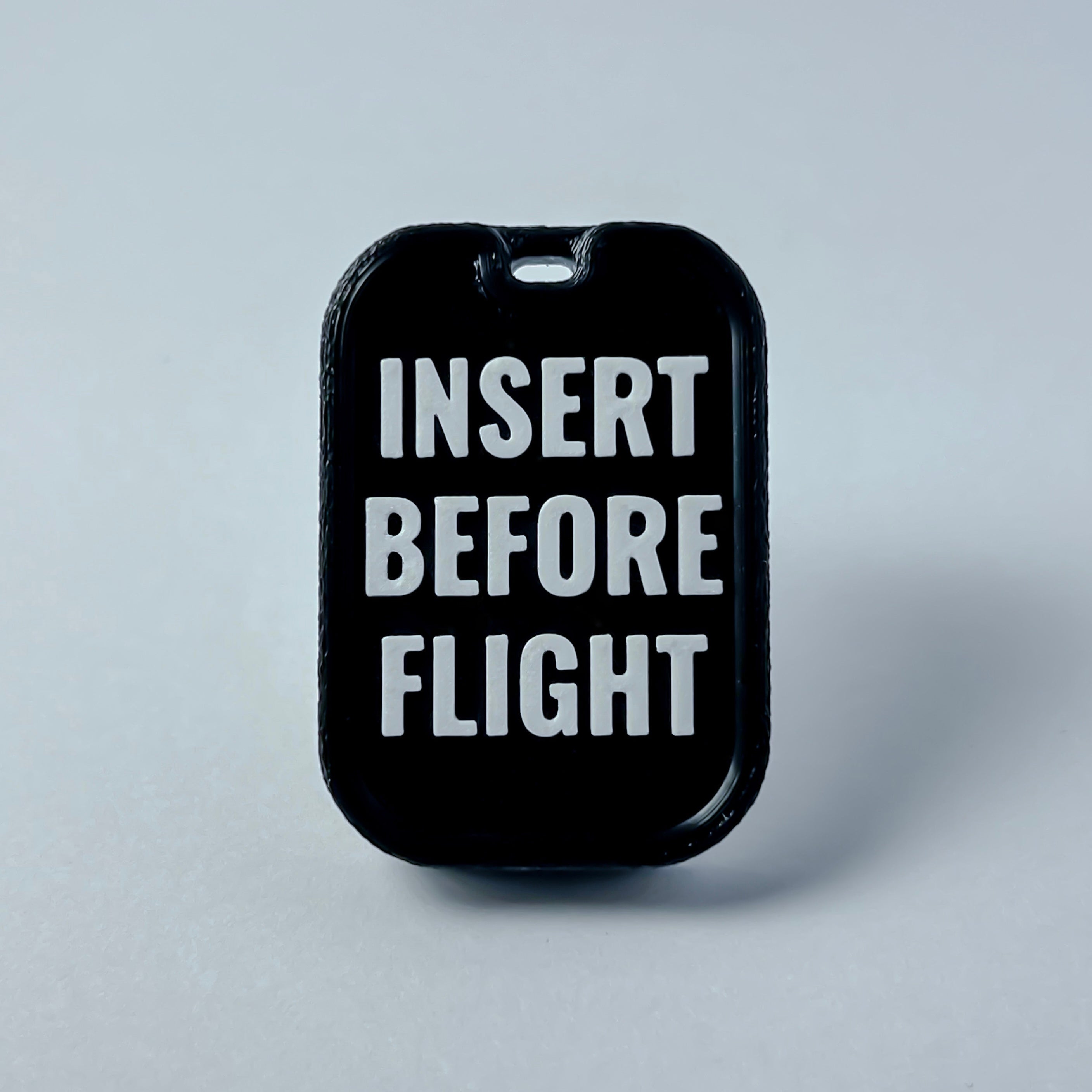 NFC raktų pakabukas "Insert before flight"