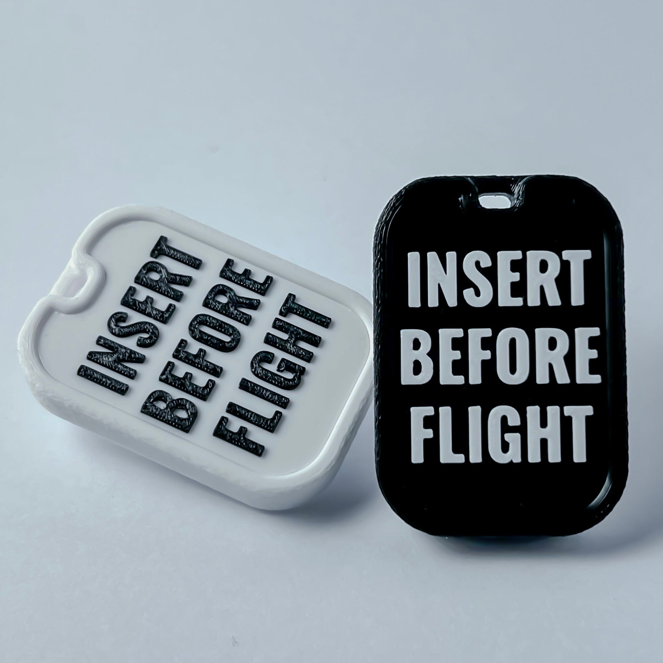 NFC raktų pakabukas "Insert before flight"